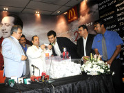 معروف گلوکار راحت فتح علی خان کے البم کی کراچی میں تقریب 