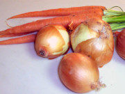 پیاز اور گاجر سے اپنے بالوں کو مضبوط اور لمبا کیجیے 