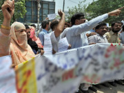 تمام سہولتیں ہم خود خریدتے ہیں تو ٹیکس کے بدلے ہمیں کیا مل رہا ہے تنخواہ دار طبقے کا احتجاج