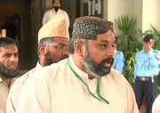 فیصل آباد میں طلبا نے صاحبزادہ حامد رضا کی گرفتاری کی کوشش ناکام بنادی