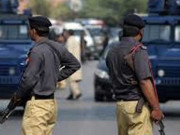 کراچی ہوٹل کے ملازم پر ناشتے کے پیسے مانگنے پر مقدمہ درج کرنے والے پولیس اہلکار معطل