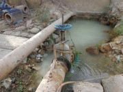 کراچی شہریوں کا پانی چوری کرکے فیکٹریوں کو فروخت کرنے والا نیٹ ورک پکڑا گیا