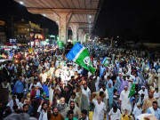 اسلام آباد دھرنے سے یکجہتی کیلئے کراچی میں 20 مقامات پر احتجاجی کیمپس قائم