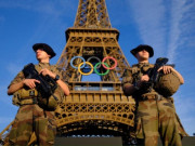 سخت سیکیورٹی میں اولمپک میڈلز کی دوڑ شروع ہو گئی