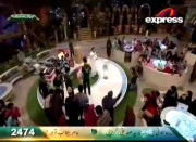 پاکستان رمضان میں ایدھی سینٹر میں مقیم ماؤں کی شرکت عامر لیاقت کیساتھ روزہ افطار کیا