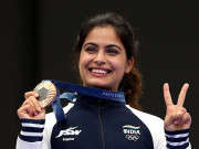مانو بھاکر پیرس اولمپکس میں برانز میڈل جیتنے والی پہلی بھارتی خاتون شوٹر بن گئیں