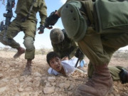 دنیا بھر سے  ارضِ مقدس کا بے انت مرثیہ