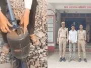 بھارت ریلوے ٹریک پر سلنڈر رکھنے والا یوٹیوبر گرفتار