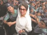 بنگلا دیش؛ سابق وزیر اعظم خالدہ ضیا کرپشن کیس میں بری 