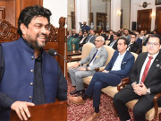 ملک و قوم کی ترقی کے لیے ایک دوسرے کا ہاتھ تھام کر آگے بڑھنا ہوگا گورنر سندھ