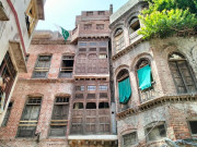 لاہور اندرون شہر میں کوچہ حسین شاہ کی بحالی کا کام جاری