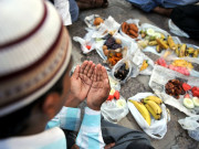 سحر اور افطار میں پروٹین والی غذائیں استعمال کی جائیں 