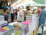 کراچی تعلیمی سیشن ڈھائی ماہ تاخیر کے باوجود کتب کی مارکیٹ میں عدم دستیابی
