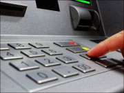 اے ٹی ایم فراڈ میں ملوث 5 رکنی منظم گینگ گرفتار، 2 خواتین بھی شامل