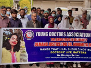 بھارت میں ڈاکٹر کا ریپ اور قتل کراچی کے ینگ ڈاکٹرز بھی سراپا احتجاج