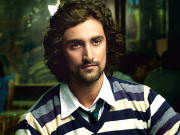 بالی ووڈ اداکار کنال کپور تھائی لینڈ میں دانت تڑوا بیٹھے