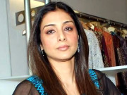 تبو گلوکارہ بھی بن گئیں فلم ’’حیدر‘‘ میں اداکاری کیساتھ گانا بھی گائیں گی