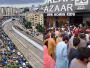 گلستان جوہر میں نجی اسٹور کی افتتاحی تقریب بدنظمی اور لوٹ مار کا شکار