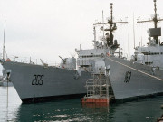 پاکستان نیوی کے بحری بیڑوں میں جدید جنگی آلات سے لیس دو جہازوں کی شمولیت