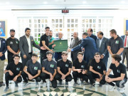 وزیرِاعظم سے ناروے میں بہترین کارکردگی دکھانے والی اسٹریٹ چائلڈ فٹبال ٹیم کی ملاقات