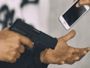 لانڈھی اسپتال چورنگی کے قریب ڈاکو کی فائرنگ سے پولیس اہلکار زخمی