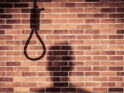 کراچی گھر سے خاتون کی پھندا لگی لاش برآمد