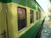 کراچی گھگھر پھاٹک کے قریب ٹرین کی ٹکر سے 2 خواتین جاں بحق