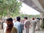 پشاور میں لوڈ شیڈنگ سے تنگ مشتعل مظاہرین کا دلہ زاک گرڈ اسٹیشن دھاوا