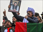 وزیراعلیٰ گنڈا پور کی اسلام آباد کی جانب مسلح پیش قدمی کی دھمکی، اب گولی کا جواب گولی دیں گے