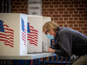 امریکا میں کہیں ووٹنگ کا آغاز تو کہیں ووٹنگ ختم؛ معاملہ کیا ہے  