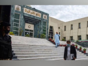 پشاور ہائی کورٹ نے 9 ججز کو دوبارہ سروس پر بحال کردیا