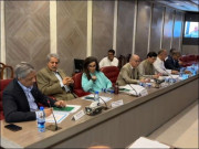 ذیلی کمیٹی کا اجلاس آئینی ترامیم کے مسودوں پر اتفاق رائے کی کوشش