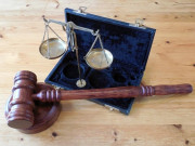 عدلیہ کے رویے میں تبدیلی کے باوجود آئینی عدالت کیوں ضروری