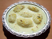 بات کچھ اِدھر اُدھر کی  ٹھنڈی ٹھار رس ملائی