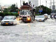 مون سون میں کراچی کی حالت زار۔۔۔۔۔۔۔۔ 