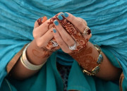 بات کچھ اِدھر اُدھر کی  ایک وہ عید تھی۔۔۔