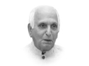 ہم اب کس کے مہرے ہیں 