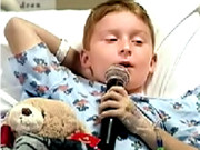 بچے نے 9 فٹ لمبے مگرمچھ کو مار بھگایا