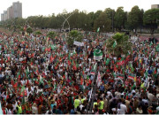 مظاہرین اور حکومت میں فوج ثالثی کررہی ہے وال اسٹریٹ جرنل 