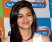 ٹوئٹر پر عالیہ بھٹ کے مداحوں کی تعداد 20 لاکھ ہوگئی 