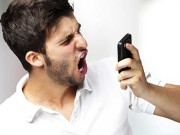 بیٹری ختم ہوگئی موبائل پر چیخیں چلّائیں 