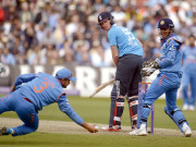 انگلش ٹیم اسپن جال میں الجھ کر منہ کے بل گر پڑی