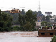 قیامت خیز بارشوں سے مزید 118 افراد جاں بحق ندی نالے بپھر گئے درجنوں دیہات زیر آب 