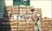 سپر ہائی وے پر ہائی روف سے 12 کروڑ روپے کی حشیش برآمد 2 اسمگلر گرفتار