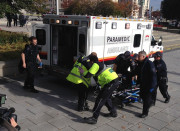 کینیڈا کی پارلیمنٹ کی عمارت میں فائرنگ سے فوجی ہلاک ایک حملہ آور بھی مارا گیا