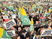 کشمیریوں سے یکجہتی کیلیے ملین مارچ کے دوران لندن بھارت مخالف نعروں سے گونج اٹھا 