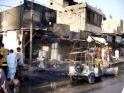 گلشن اقبال سلنڈر پھٹنے سے دکان میں آتشزدگی 10 افراد جھلس گئے 