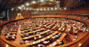 پارلیمنٹ میں خواتین کی نشستوں کا معاملہ 