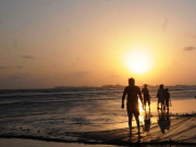 پاکستان ایک نظر میں  سمندر کنارے