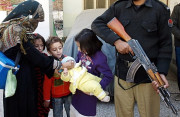 حساس علاقوں میں والدین کا 5 ہزار بچوں کو پولیو ویکسین پلانے سے انکار  